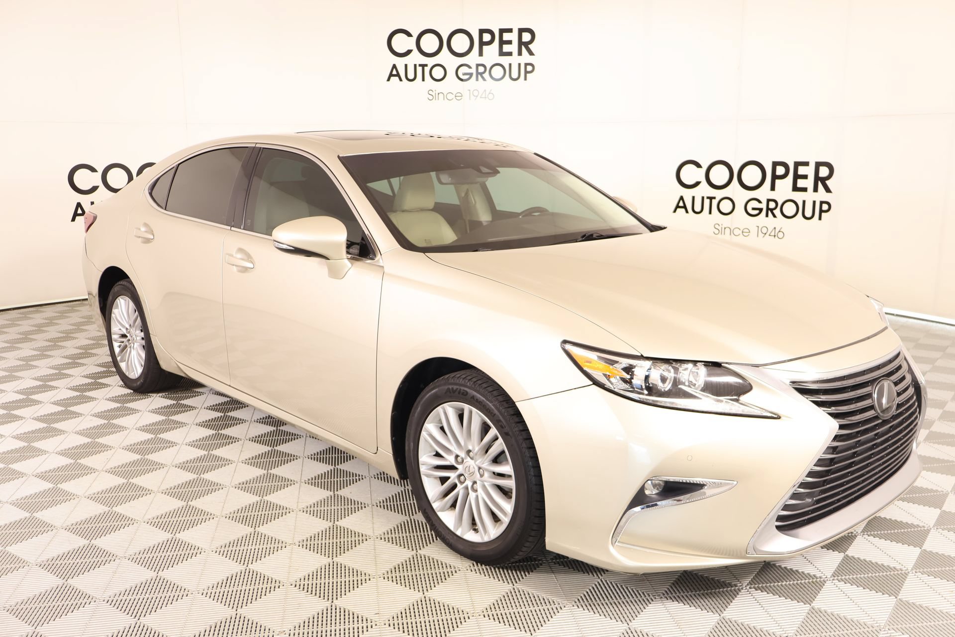 Used 2017 Lexus ES 350 w/ Premium Package