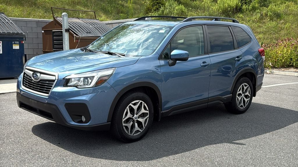 Used 2019 Subaru Forester Premium AWD/4WD image 3