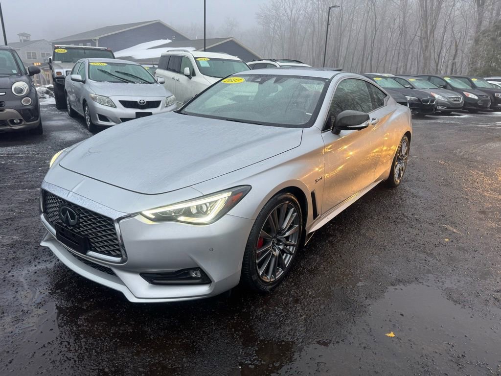 Used 2017 INFINITI Q60 Red Sport 400 image 3