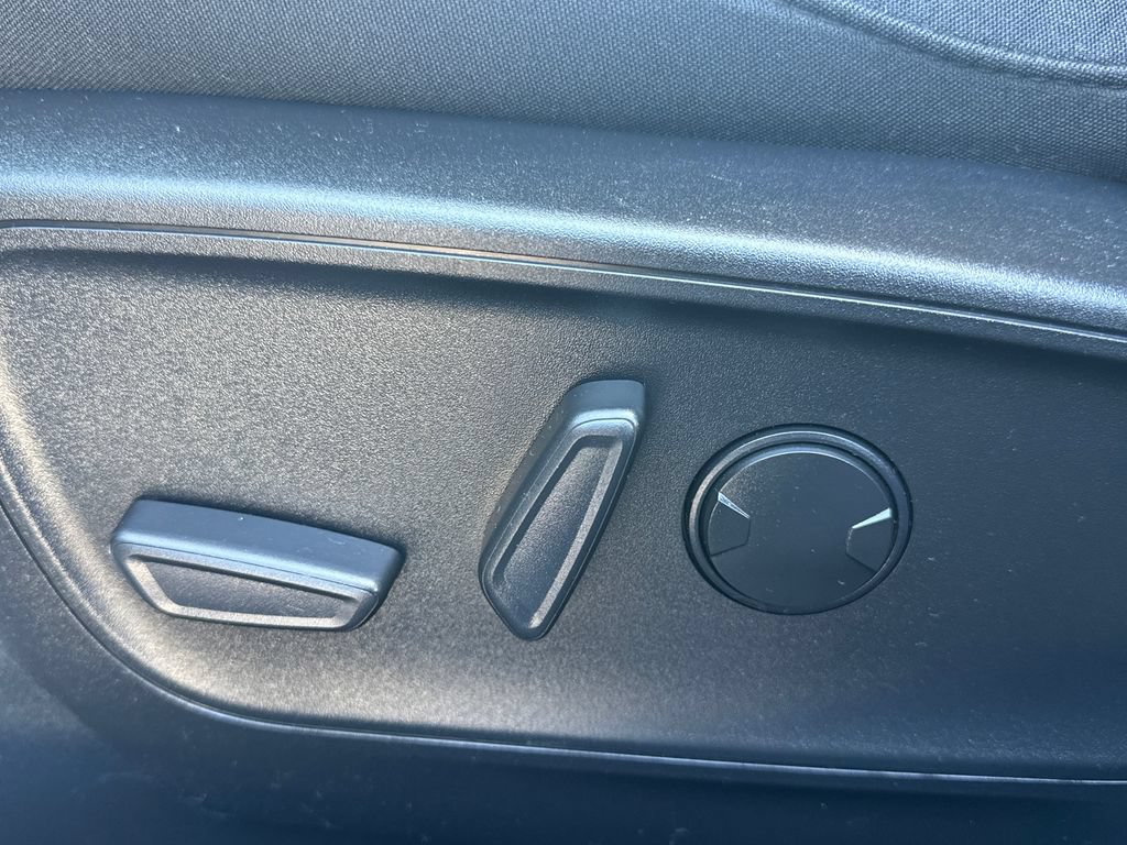 Used 2023 Ford Escape Active w/ Tech Pack #1 FWD image 31