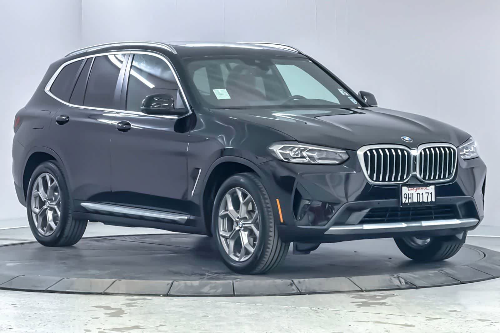 Used 2023 BMW X3 xDrive30i w/ Premium Package w/ZPA AWD/4WD image 9