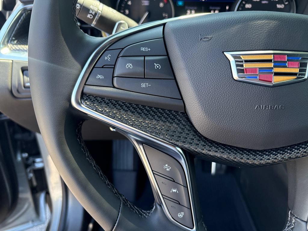 New 2026 Cadillac XT5 Sportv w/ LPO, Floor Liner Package AWD/4WD image 19
