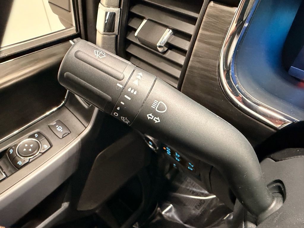 Used 2025 Ford F150 Lariat w/ Tow/Haul Package image 33