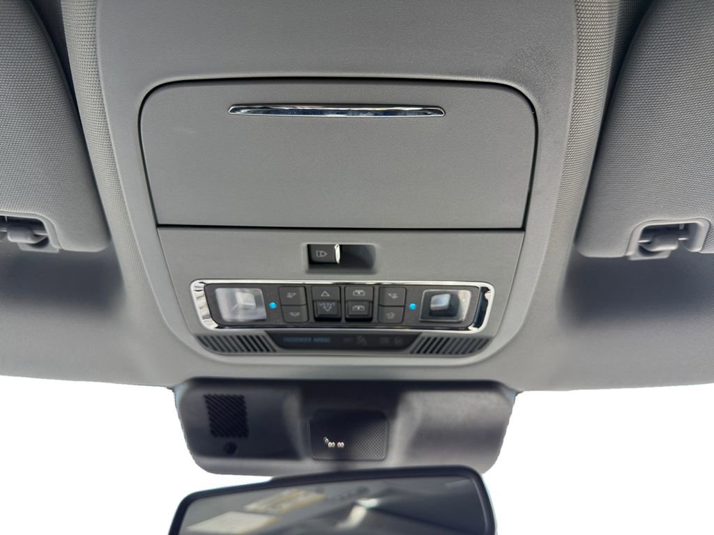 Used 2022 Ford F150 Lariat w/ Equipment Group 502A High AWD/4WD image 25