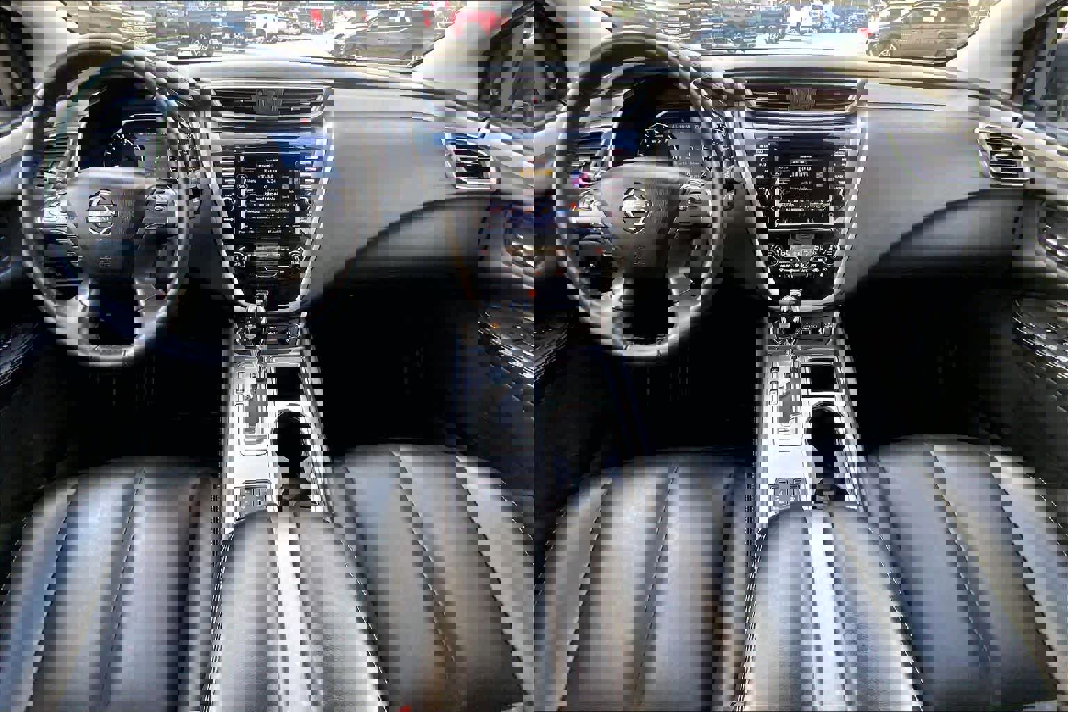 Used 2023 Nissan Murano SV image 14