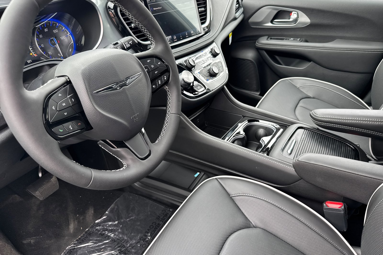 New 2026 Chrysler Pacifica Limited w/ S Appearance Package image 9