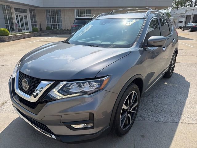 Used 2018 Nissan Rogue SL w/ Premium Package image 2