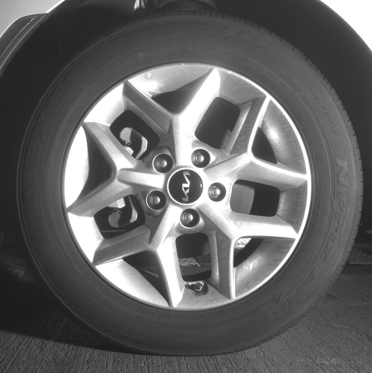 Used 2025 Kia Soul LX w/ LX Technology Package image 12