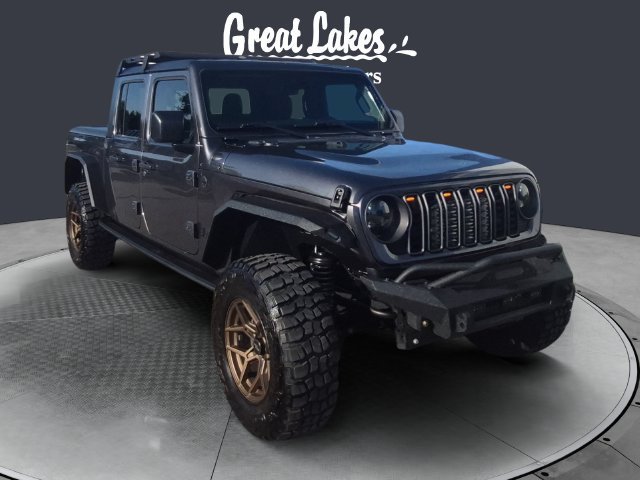 Used 2024 Jeep Gladiator Sport AWD/4WD image 7