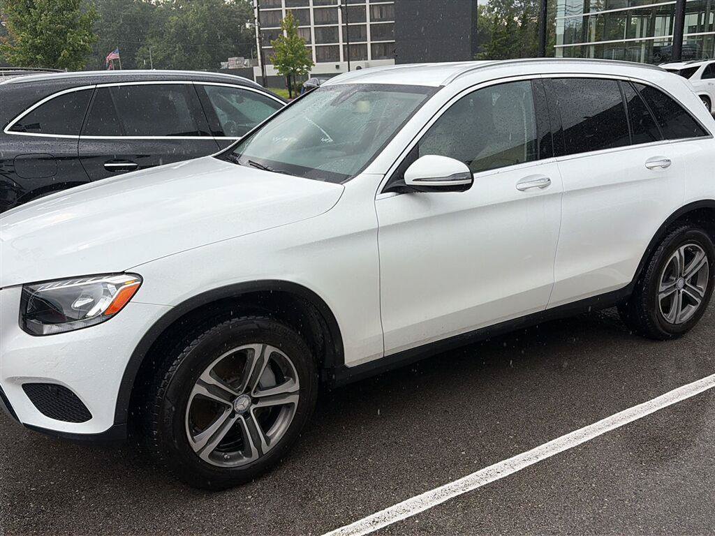 Used 2016 Mercedes-Benz GLC 300 image 9