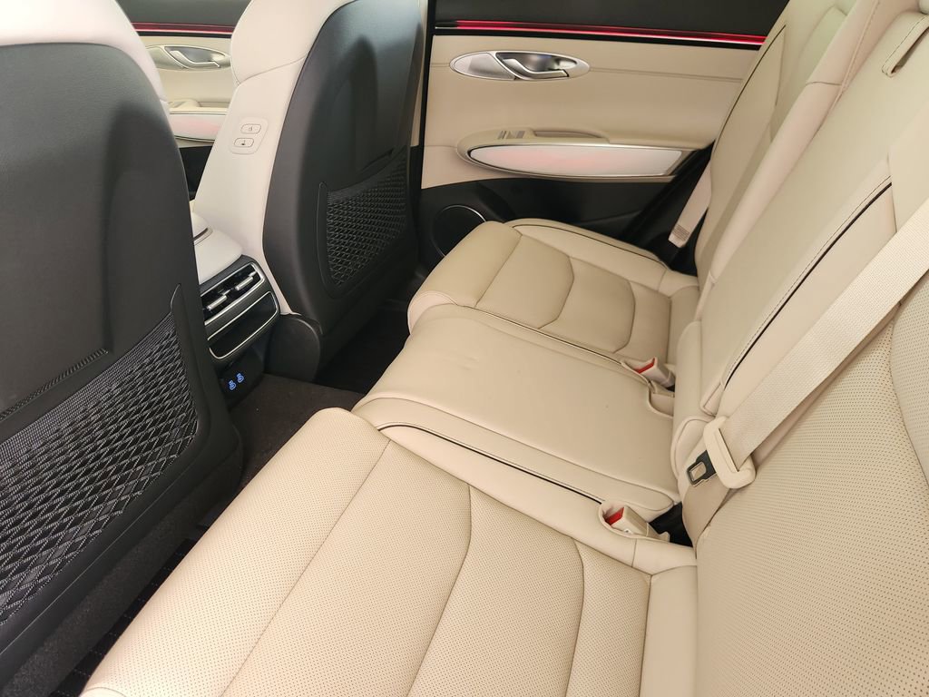 New 2026 Genesis GV70 2.5T Advanced AWD/4WD image 22