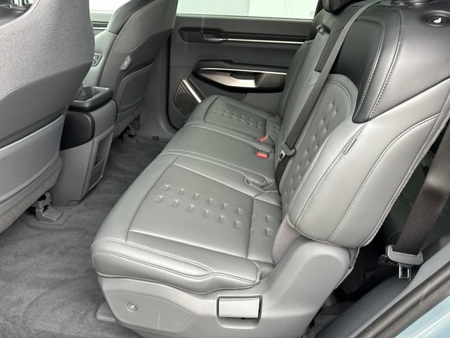 Used 2024 Kia EV9 Wind AWD/4WD image 15