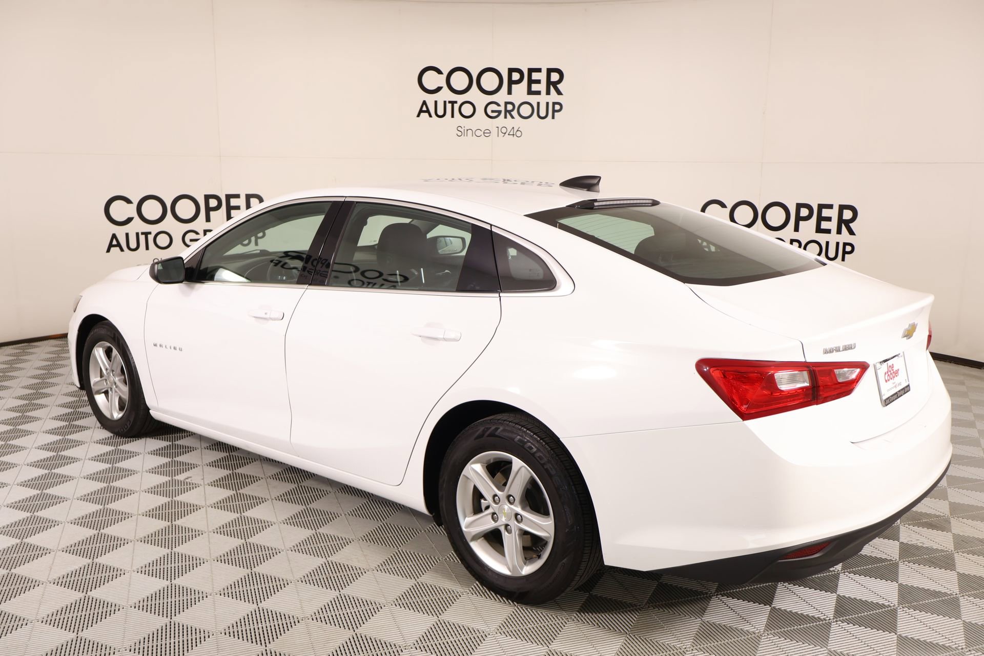 Used 2023 Chevrolet Malibu LS FWD image 21
