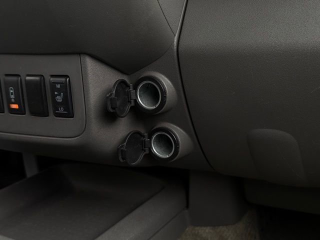 Used 2014 Nissan Frontier SV image 28