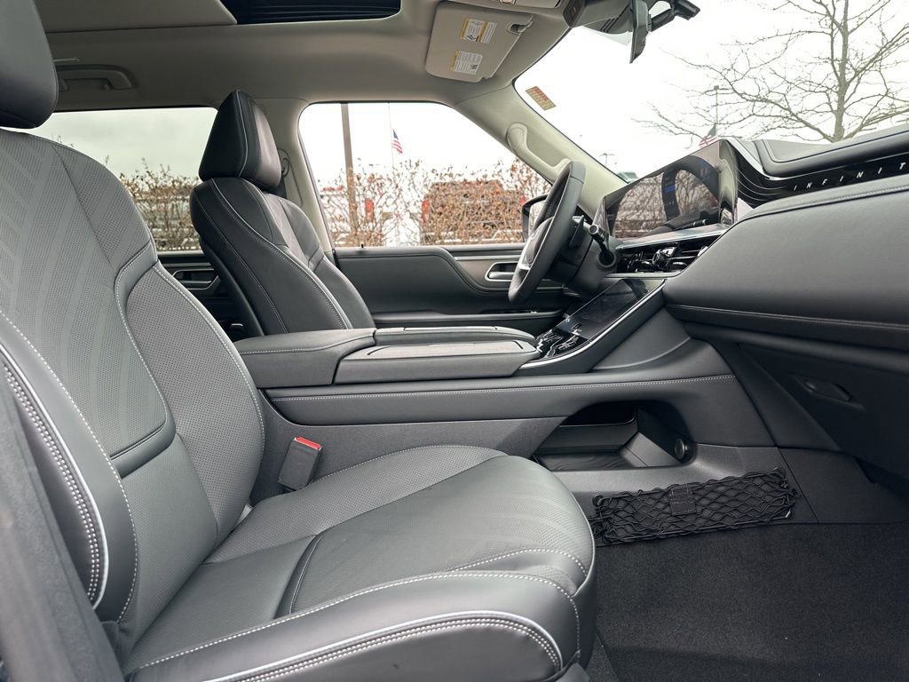 New 2026 INFINITI QX80 Luxe w/ Exterior Package image 17