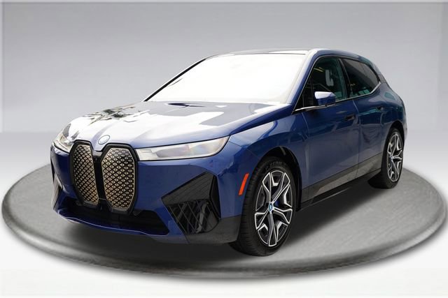 Used 2025 BMW iX xDrive50 image 23