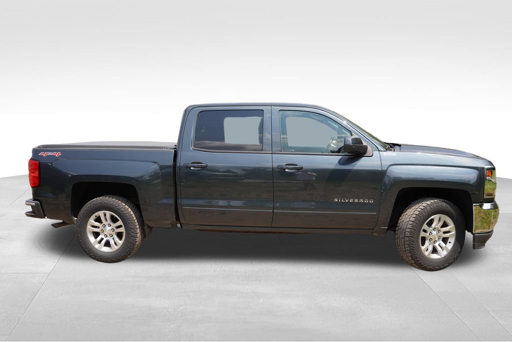 Used 2017 Chevrolet Silverado 1500 LT w/ All Star Edition AWD/4WD image 2
