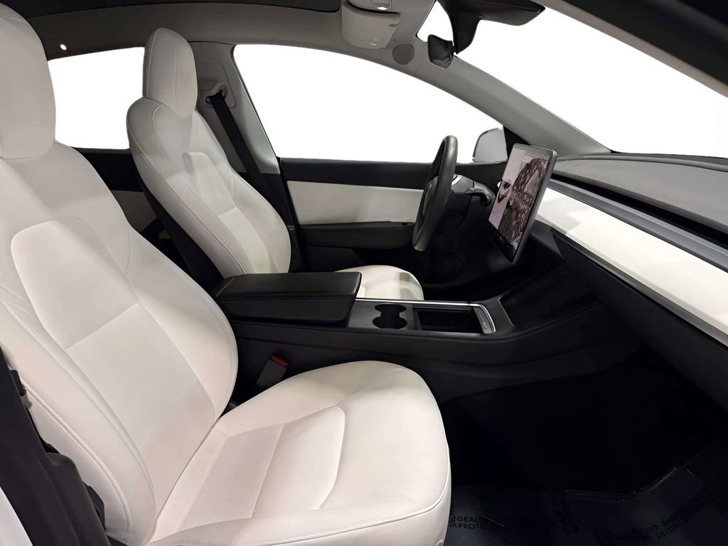 Used 2021 Tesla Model Y Long Range AWD/4WD image 14