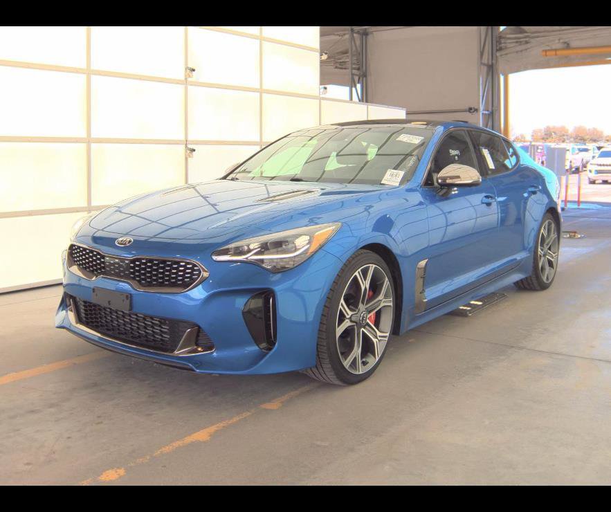 Used 2019 Kia Stinger GT2 image 2