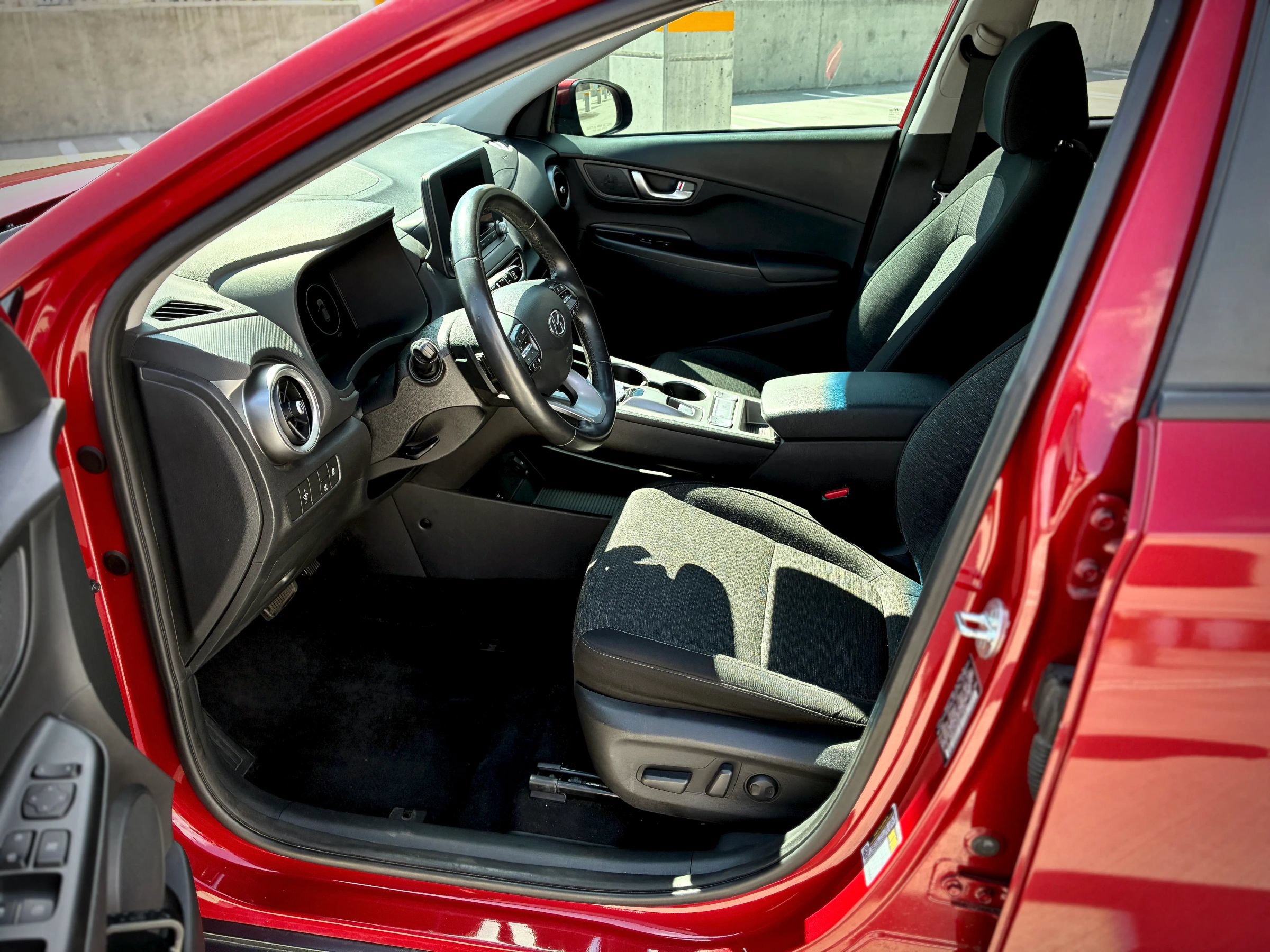 Used 2022 Hyundai Kona SEL w/ Convenience Package FWD image 19
