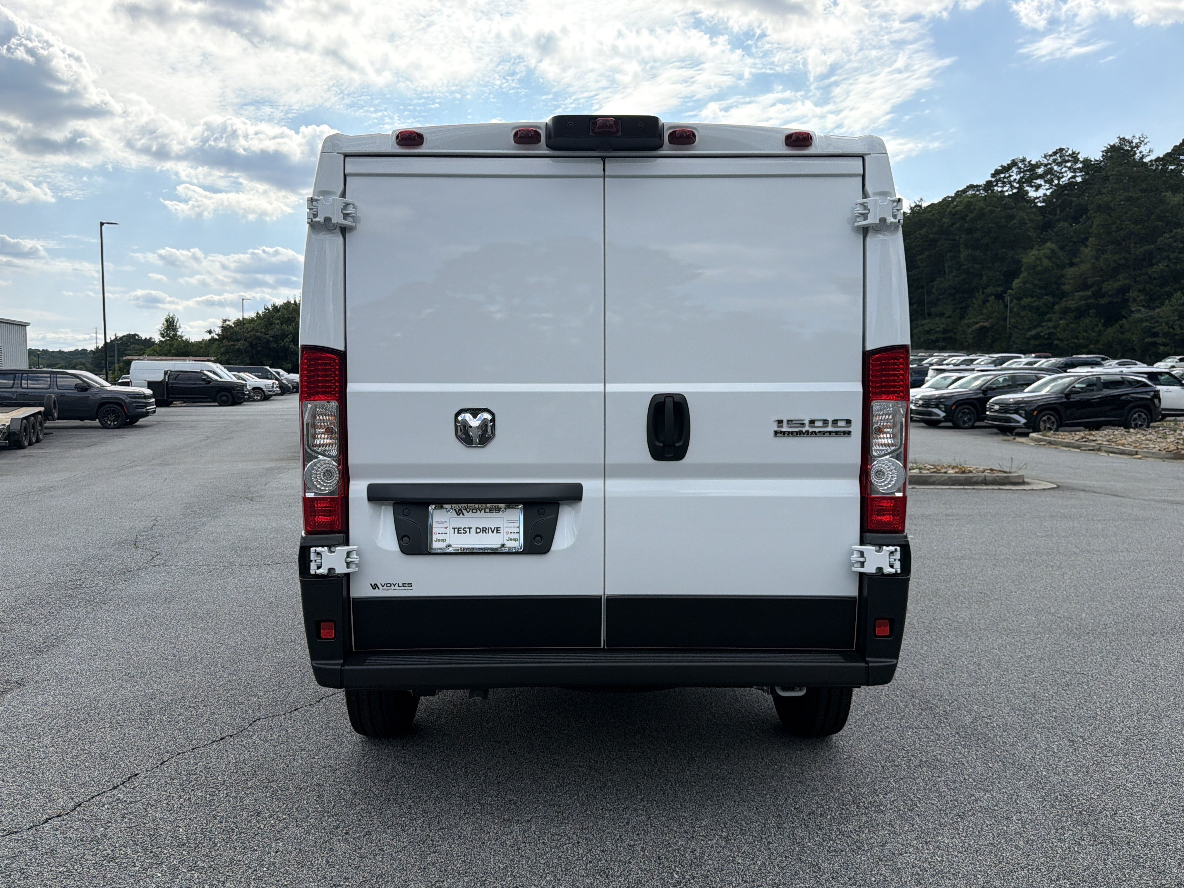 New 2026 RAM ProMaster 1500 w/ Convenience Group FWD image 7