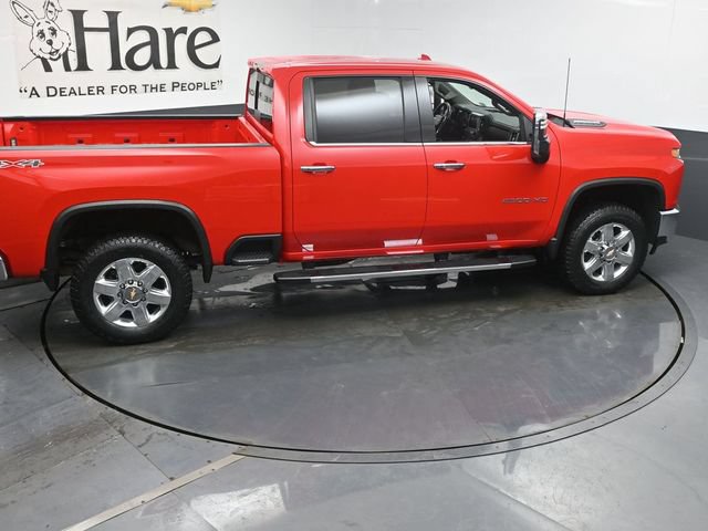 Used 2022 Chevrolet Silverado 2500 LTZ w/ LTZ Convenience Package AWD/4WD image 38