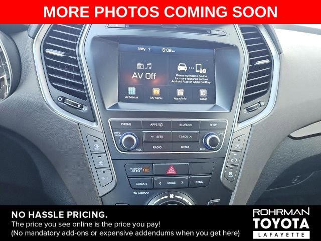 Used 2018 Hyundai Santa Fe SE AWD/4WD image 4