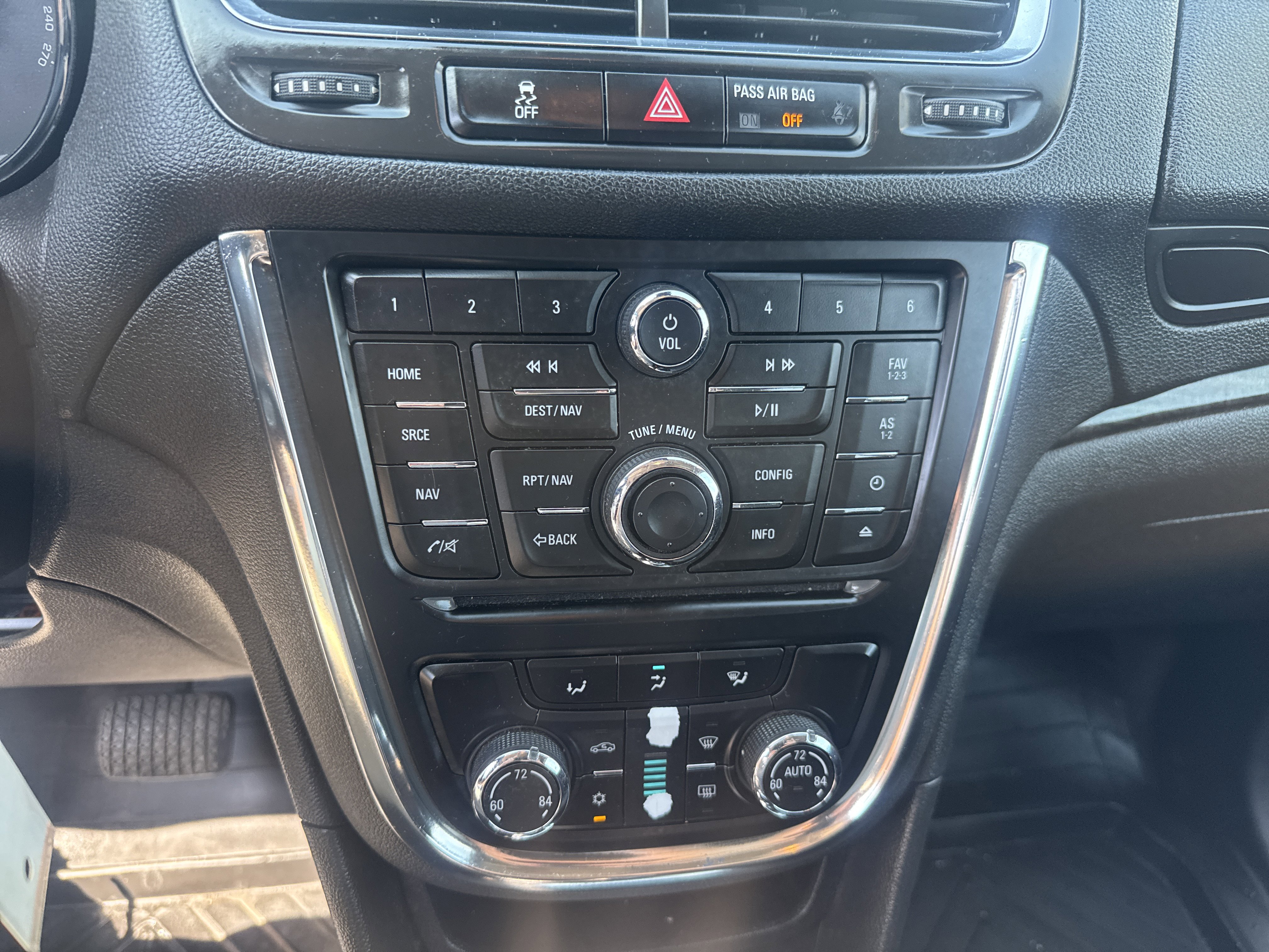 Used 2016 Buick Encore Convenience AWD/4WD image 24