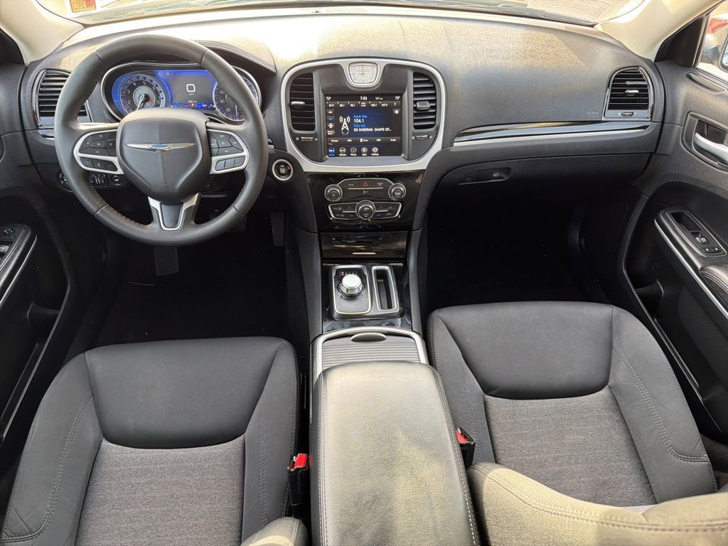 Used 2023 Chrysler 300 Touring image 18