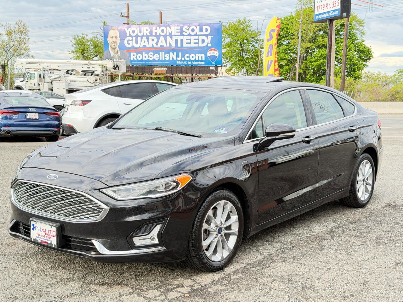 Used 2019 Ford Fusion Energi Titanium FWD image 8
