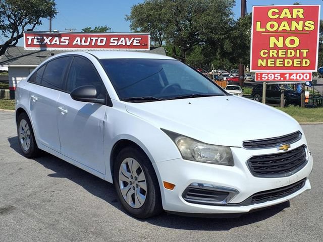 Used 2015 Chevrolet Cruze LS FWD image 1