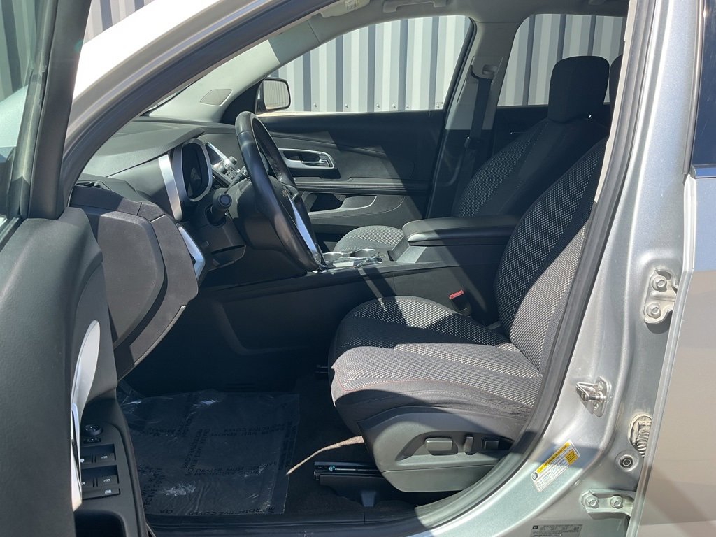 Used 2011 Chevrolet Equinox LT w/ Driver Convenience Package image 8