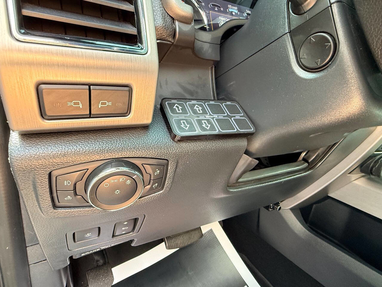 Used 2022 Ford F450 Platinum w/ FX4 Off-Road Package image 36