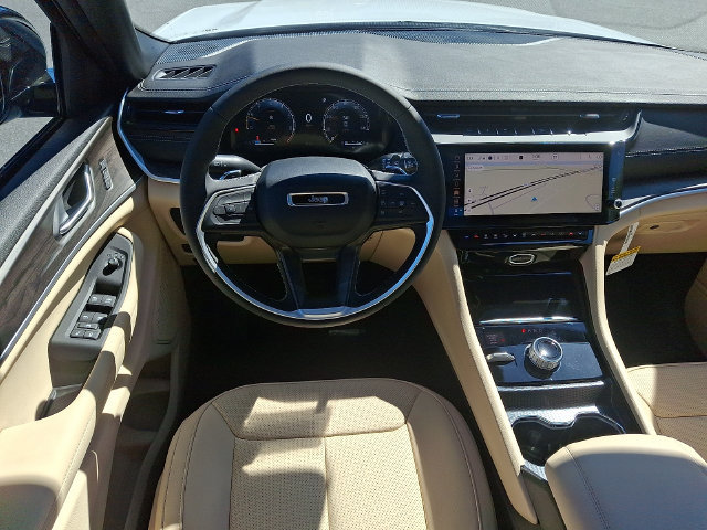 New 2027 Jeep Grand Cherokee Limited AWD/4WD image 8