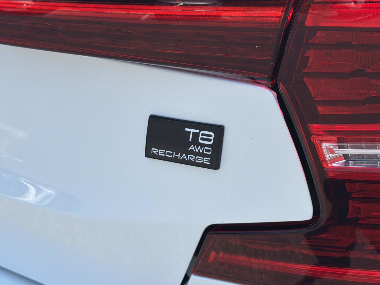 Certified 2023 Volvo S60 T8 Plus w/ Climate Package AWD/4WD image 28