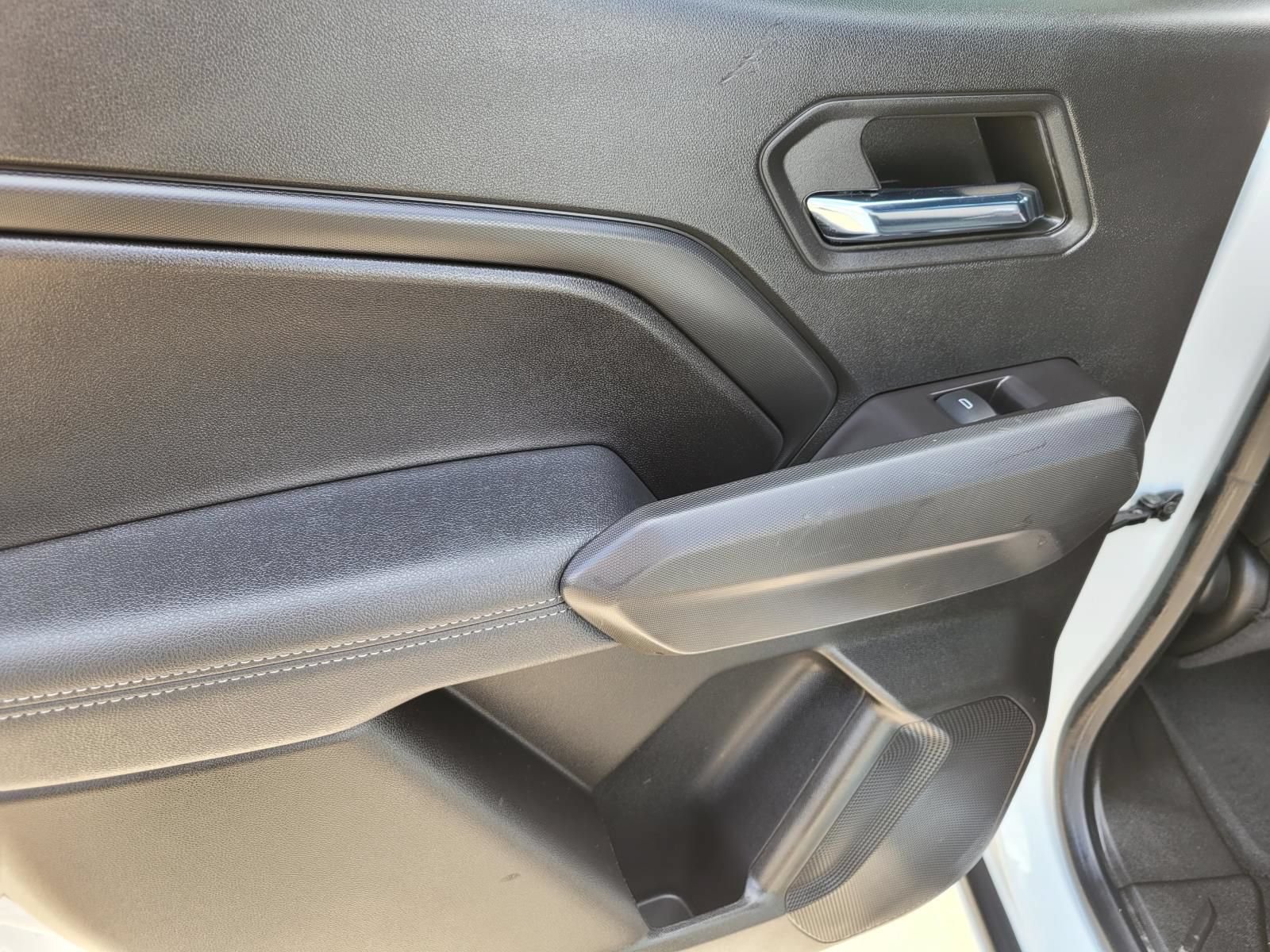 Used 2024 Chevrolet Colorado LT w/ LT Convenience Package RWD image 14