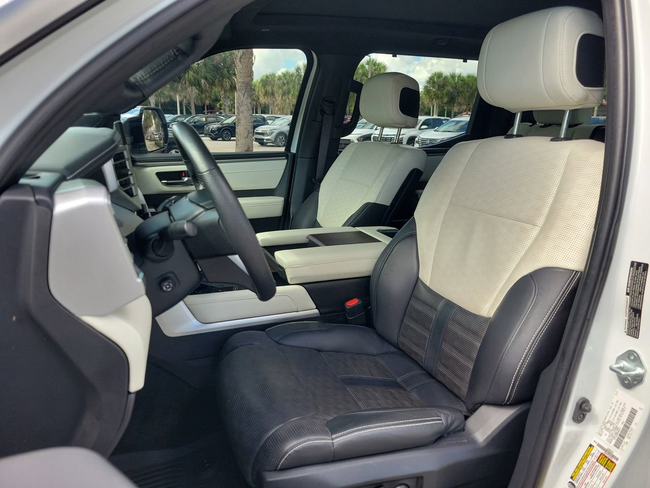 Used 2024 Toyota Tundra Capstone AWD/4WD image 16