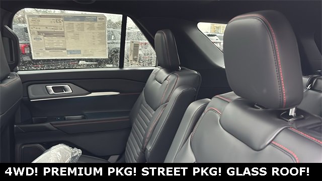 New 2026 Ford Explorer ST-Line w/ ST-Line Street Pack image 26