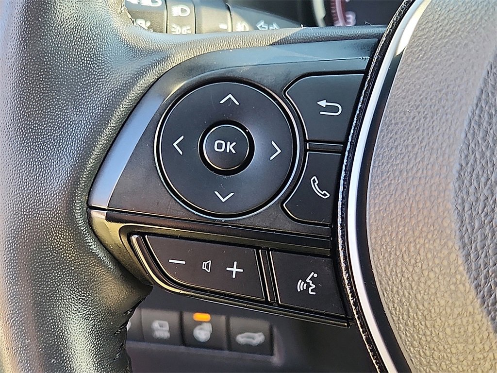 Used 2021 Toyota RAV4 Limited image 22