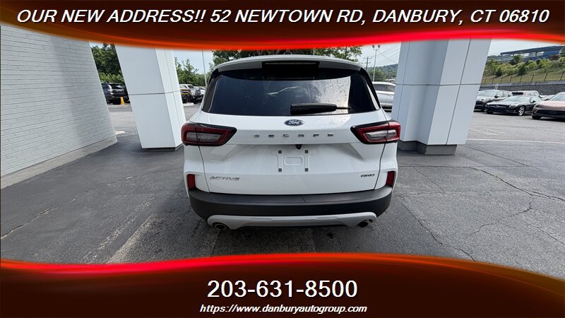 Used 2024 Ford Escape Active AWD/4WD image 4