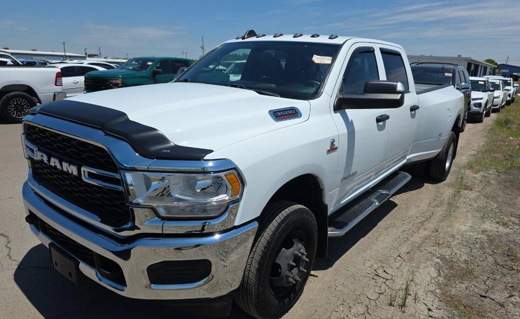 Used 2022 RAM 3500 Tradesman AWD/4WD image 3