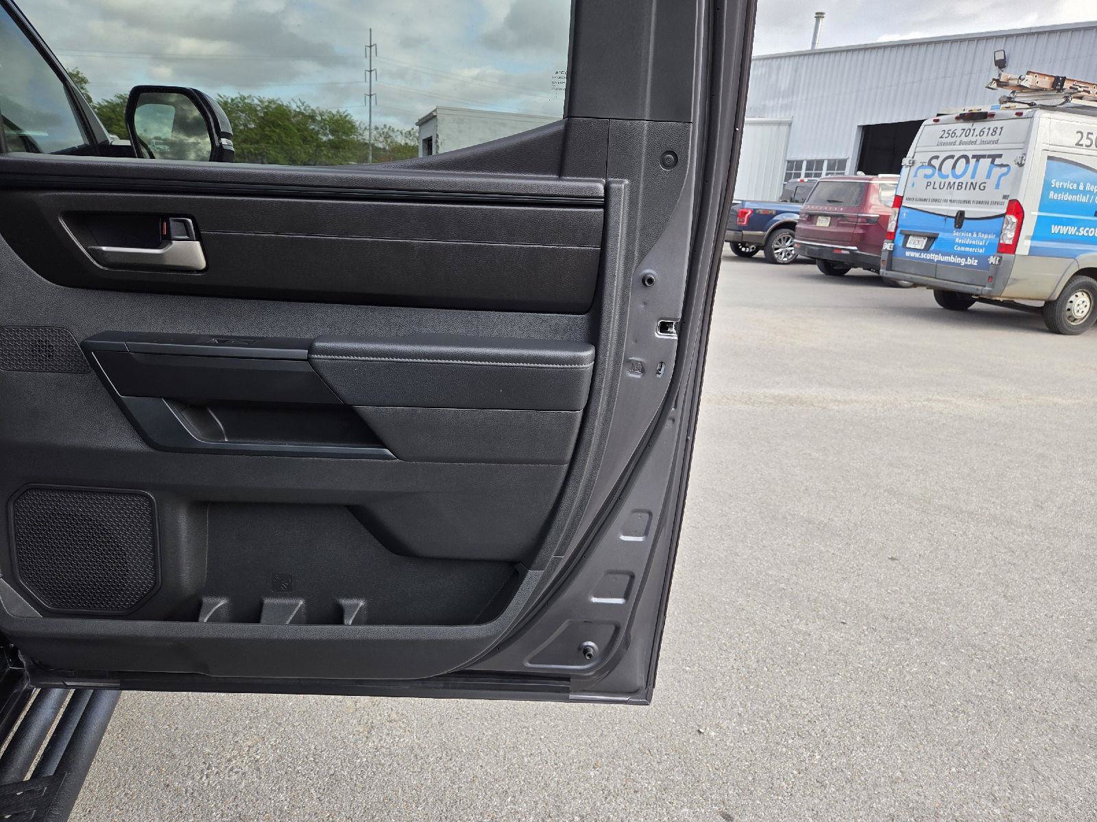 Used 2024 Toyota Tundra SR5 w/ SR5 Convenience Package AWD/4WD image 33