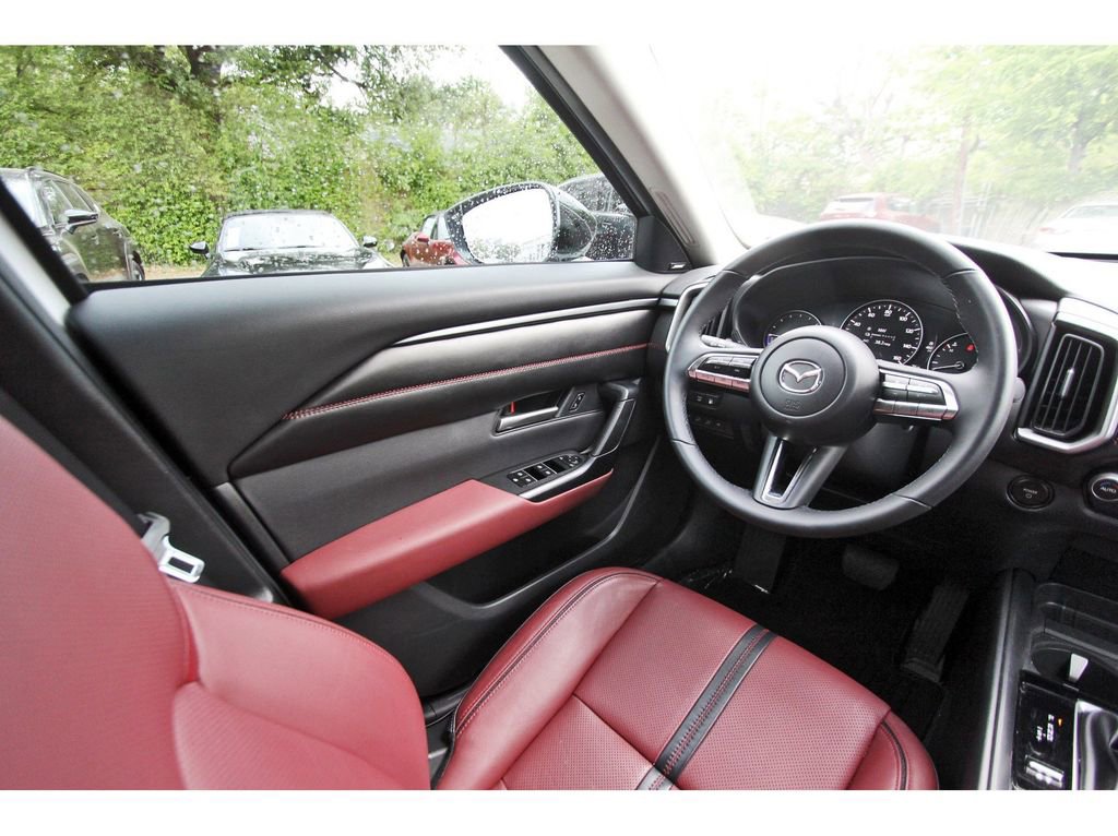 Used 2025 MAZDA CX-50 AWD 2.5 Hybrid w/ Premium Pkg image 7