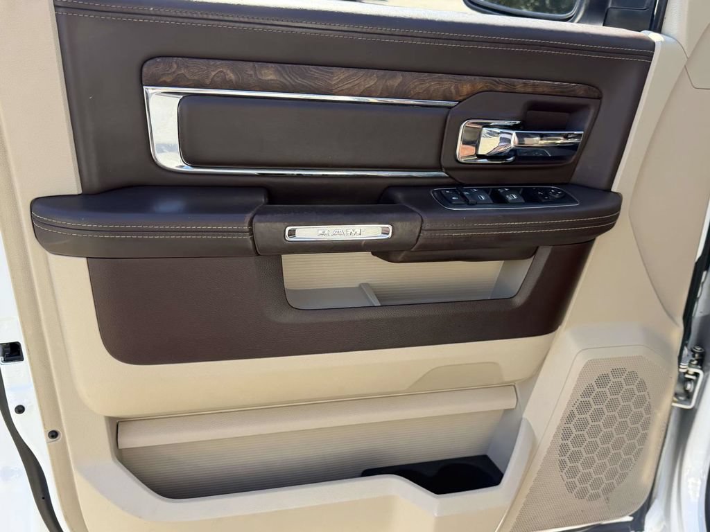 Used 2016 RAM 1500 Laramie Longhorn w/ Convenience Group AWD/4WD image 29