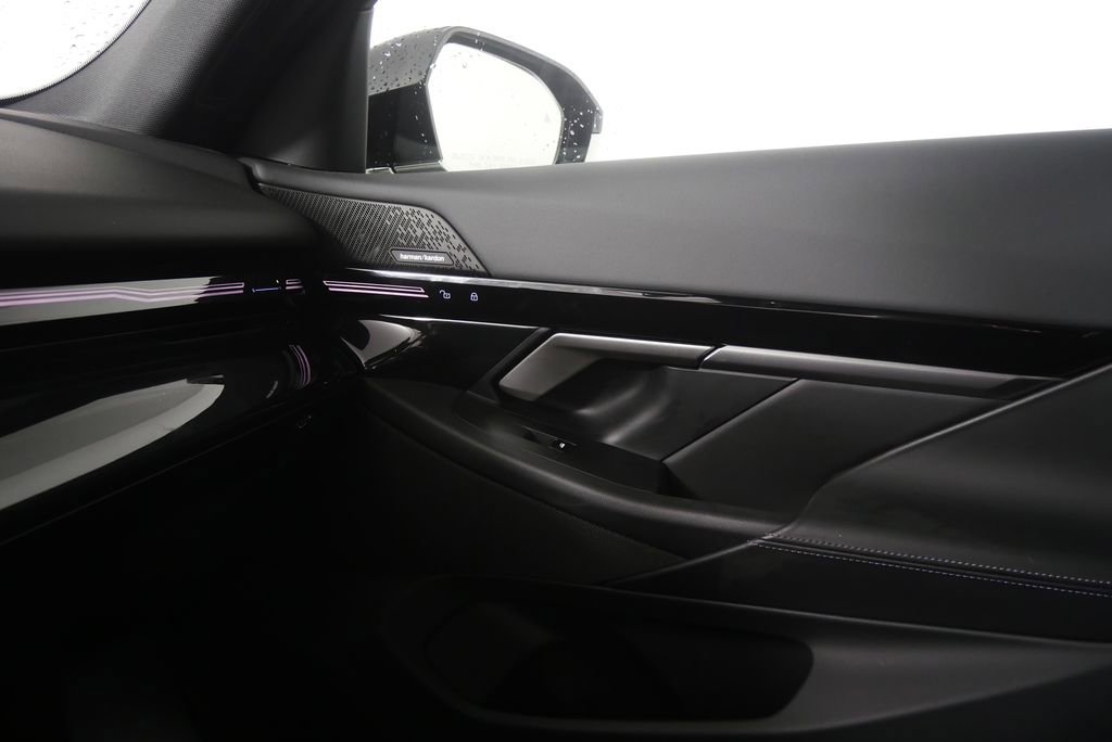 Certified 2024 BMW 530i image 26