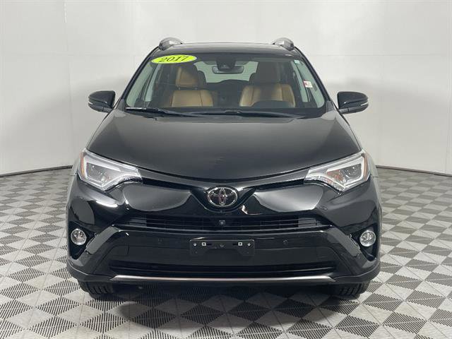 Used 2017 Toyota RAV4 Limited image 2