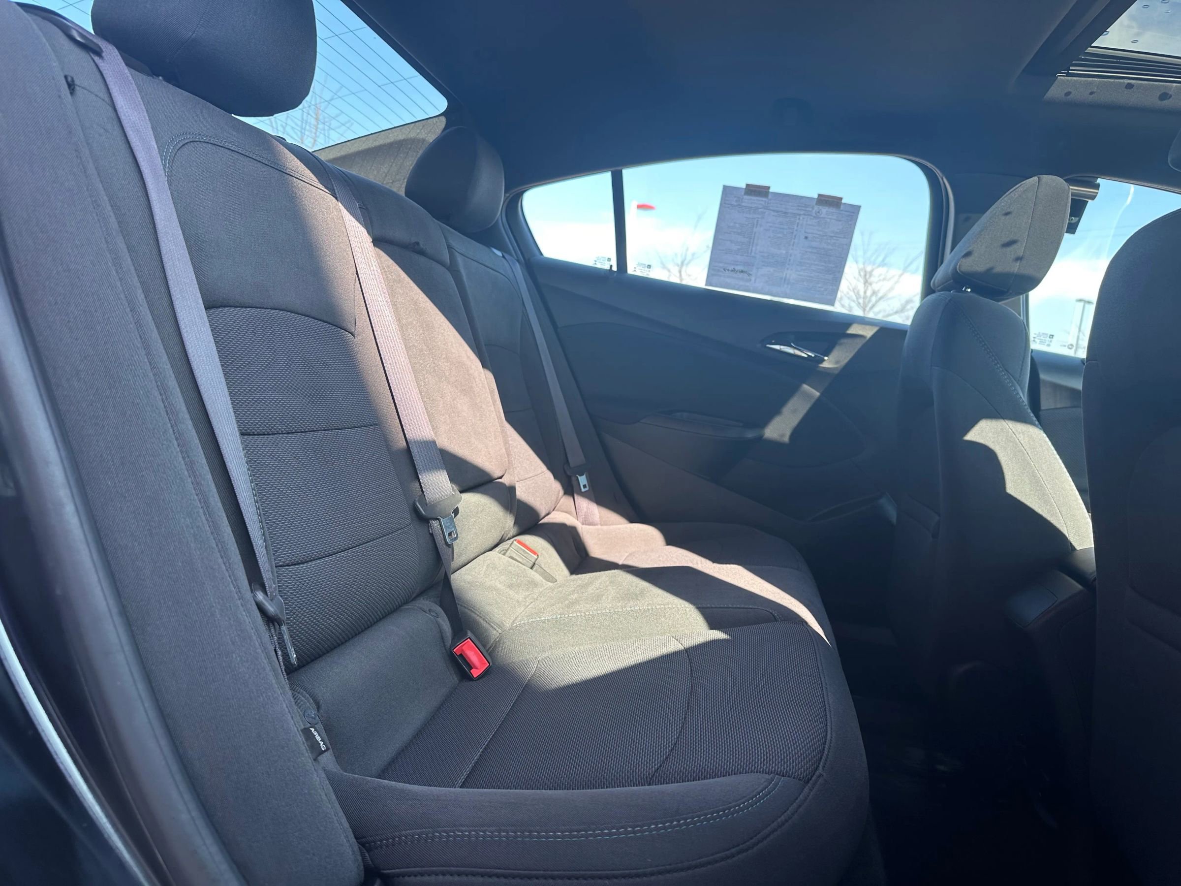 Used 2017 Chevrolet Cruze LT w/ LT True North Edition FWD image 21