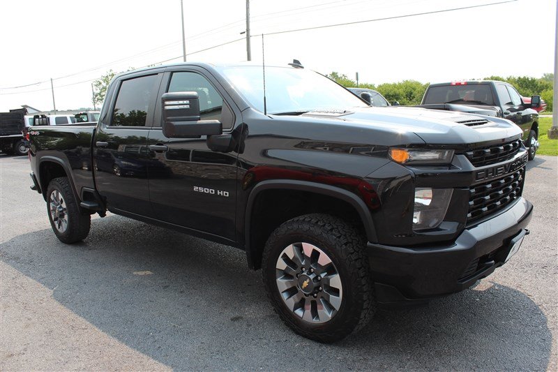 Used 2023 Chevrolet Silverado 2500 Custom w/ Custom Value Package AWD/4WD image 9