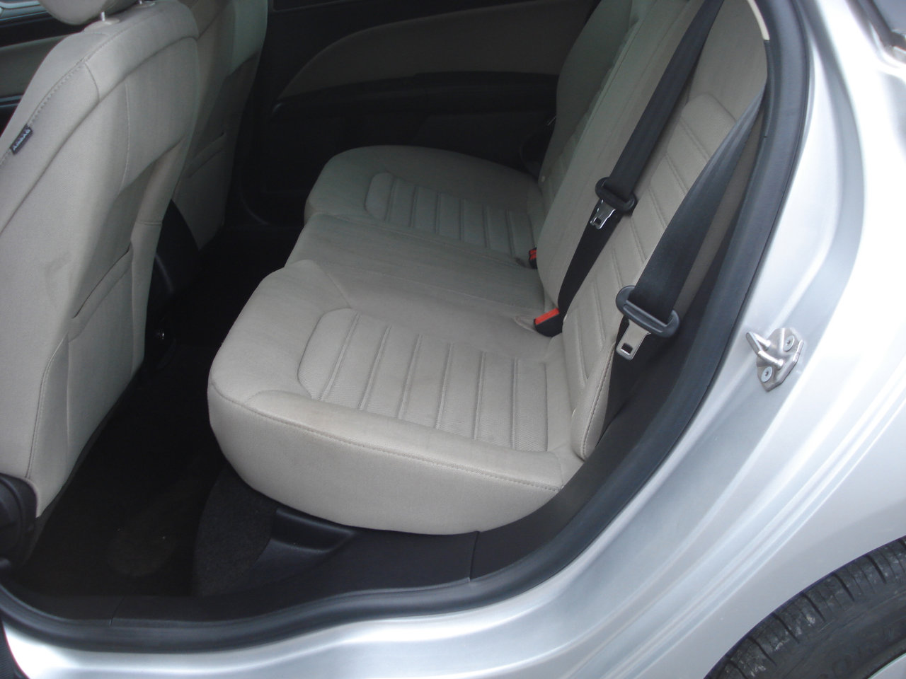 Used 2019 Ford Fusion S image 32