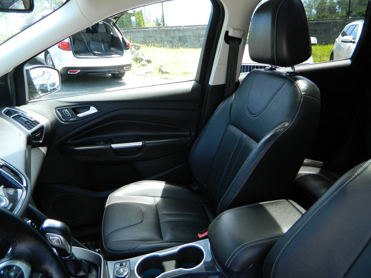 Used 2013 Ford Escape Titanium w/ Parking Technology Pkg AWD/4WD image 13